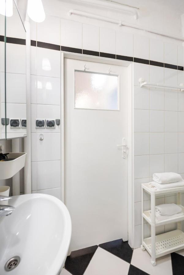 Superior Metro Centrum Apartment Warsaw Exterior photo
